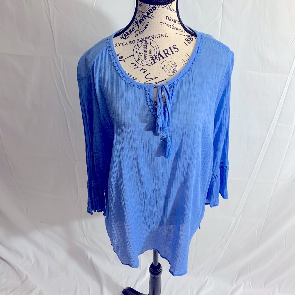 Rebecca Malone Lace Blue Tunic Bell Sleeve top.Sz L Embroidered on neck & sleeve